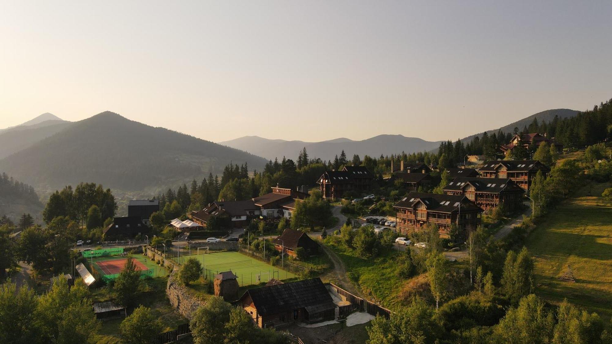 Koruna Tatariw Exterior foto