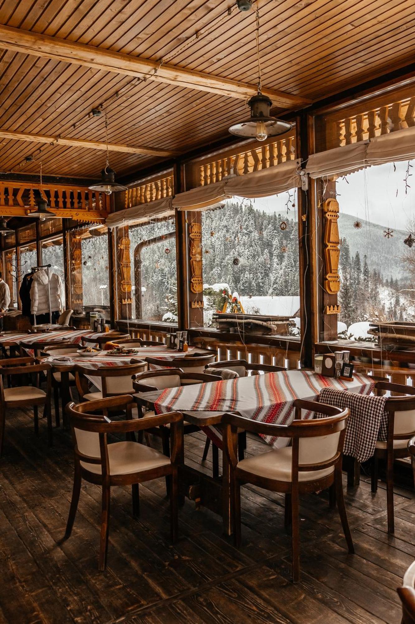 Koruna Tatariw Exterior foto
